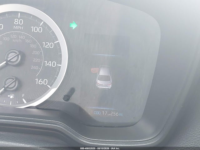 45832520 :رقم المزاد ، 5YFEPMAEXMP255818 vin ، 2021 Toyota Corolla Le مزاد بيع