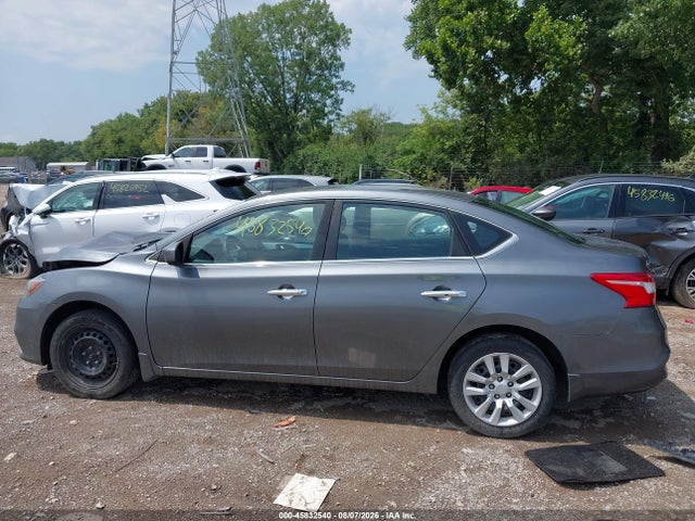 45832540 :رقم المزاد ، 3N1AB7AP0JY340441 vin ، 2018 Nissan Sentra S مزاد بيع