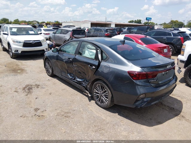 2022 Kia Forte Gt-line მანქანა იყიდება აუქციონზე, vin: 3KPF54AD2NE495983, აუქციონის ნომერი: 45832541