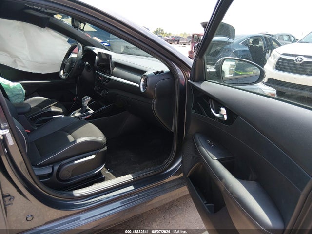 2022 Kia Forte Gt-line მანქანა იყიდება აუქციონზე, vin: 3KPF54AD2NE495983, აუქციონის ნომერი: 45832541