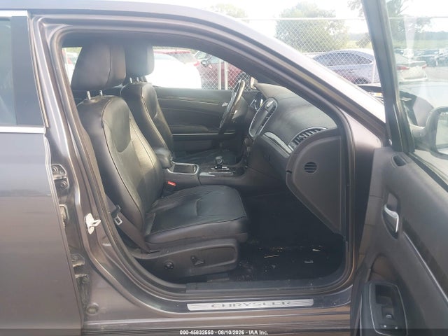45832550 :رقم المزاد ، 2C3CCAKG4EH265015 vin ، 2014 Chrysler 300c Awd مزاد بيع