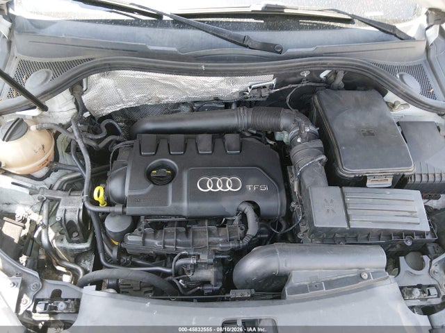 Audi Q3 2.0t Premium Plus 2015 WA1GFCFS7FR014337 Image 10