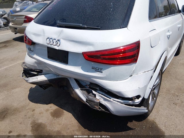 Audi Q3 2.0t Premium Plus 2015 WA1GFCFS7FR014337 Image 18