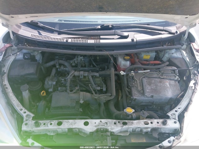 Toyota Prius C Three 2014 JTDKDTB32E1084619 Image 10