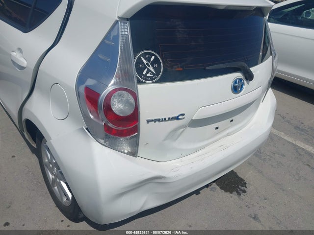 Toyota Prius C Three 2014 JTDKDTB32E1084619 Image 6