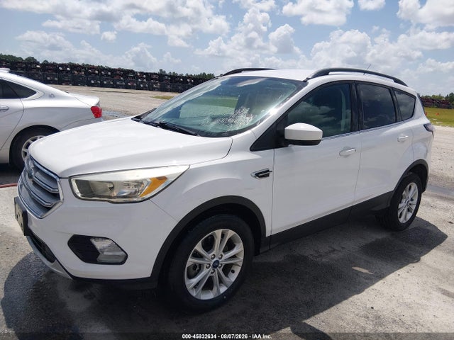 2018 Ford Escape Se მანქანა იყიდება აუქციონზე, vin: 1FMCU9GD8JUD08702, აუქციონის ნომერი: 45832634