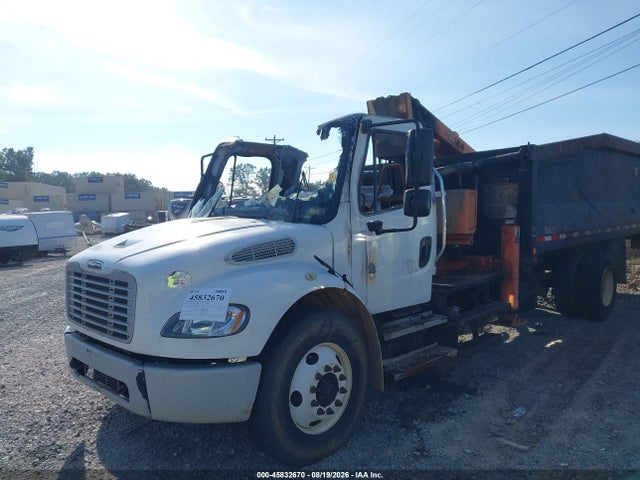 Продажа на аукционе авто 2016 Freightliner M2 106 Medium Duty, vin: 1FVACXDT9GHGZ2853, номер лота: 45832670