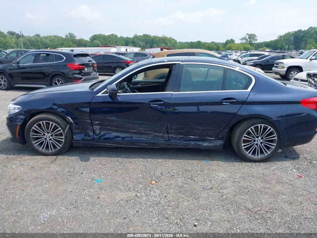 45832673 :رقم المزاد ، WBAJR7C08LWW78007 vin ، 2020 Bmw 530i Xdrive مزاد بيع