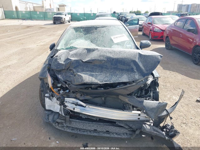 5YFB4MDE3TP460869 Toyota COROLLA LE