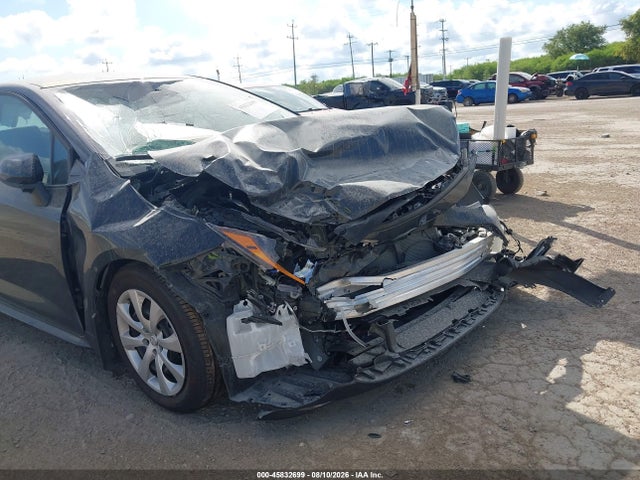 5YFB4MDE3TP460869 Toyota COROLLA LE