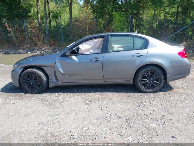 Продажа на аукционе авто 2015 Infiniti Q40, vin: JN1CV6AR0FM651292, номер лота: 45832720
