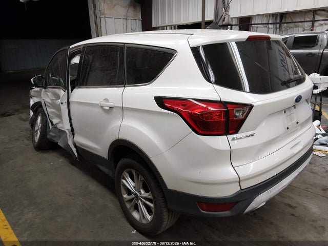 1FMCU0GD9KUA81548 Ford ESCAPE SE