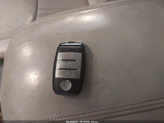 45832787 :رقم المزاد ، 5XYKWDA70EG485400 vin ، 2014 Kia Sorento Limited V6 مزاد بيع