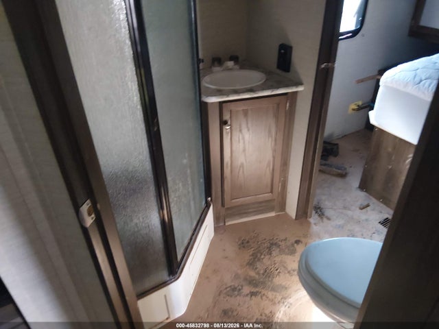 Keystone Rv Premier 2017 4YDT30R25HD425224 Image 13