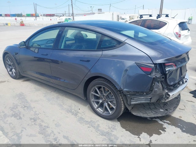 Tesla Model 3 Long Range Dual Motor All-wheel Drive 2022 5YJ3E1EB3NF277815 Image 3