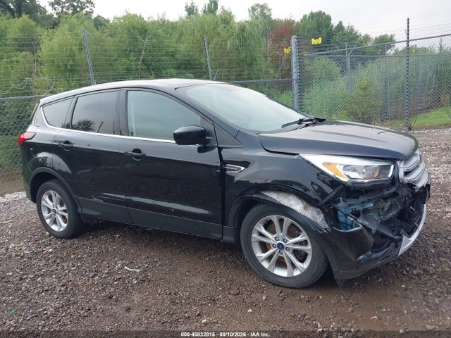 Продаж на аукціоні авто 2019 Ford Escape Se, vin: 1FMCU9GD2KUB50942, номер лоту: 45832815