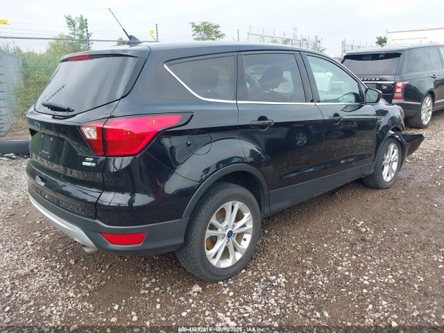 Продаж на аукціоні авто 2019 Ford Escape Se, vin: 1FMCU9GD2KUB50942, номер лоту: 45832815