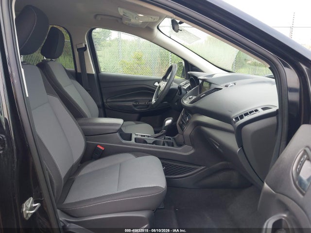 Продаж на аукціоні авто 2019 Ford Escape Se, vin: 1FMCU9GD2KUB50942, номер лоту: 45832815