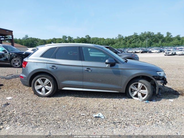 45832833 :رقم المزاد ، WA1ANAFY6J2013182 vin ، 2018 Audi Q5 2.0t Premium/2.0t Tech Premium مزاد بيع