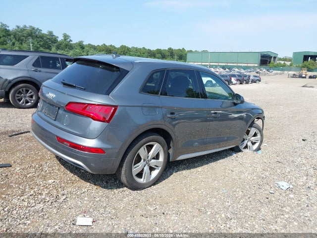 45832833 :رقم المزاد ، WA1ANAFY6J2013182 vin ، 2018 Audi Q5 2.0t Premium/2.0t Tech Premium مزاد بيع