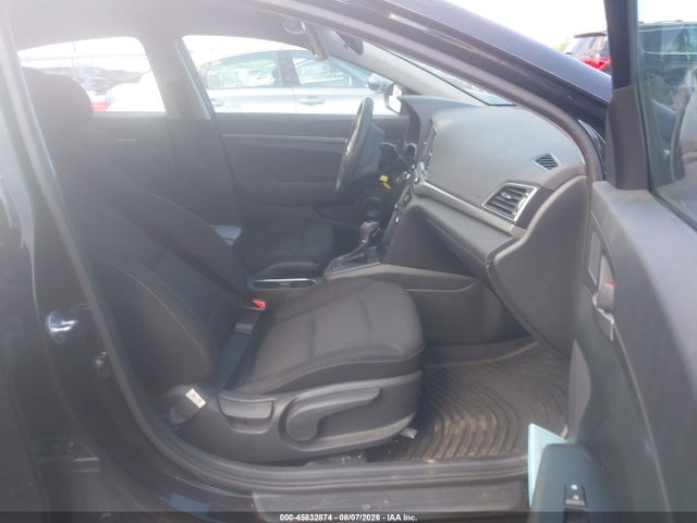 Продаж на аукціоні авто 2018 Hyundai Elantra Se, vin: 5NPD74LFXJH392834, номер лоту: 45832874