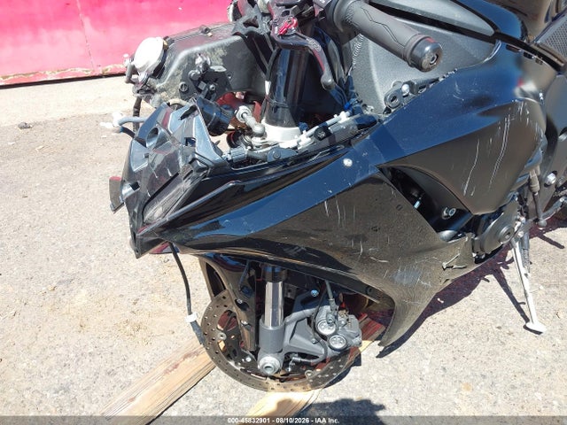 Yamaha YZFR1 2022 JYARN66E2NA001985 Image 16