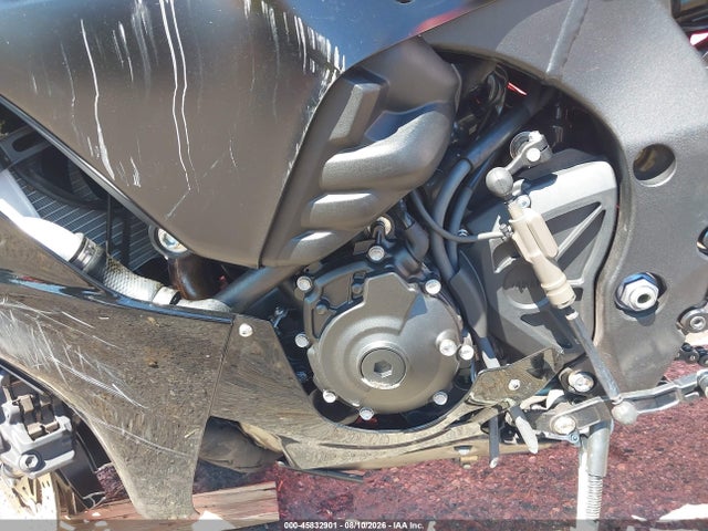Yamaha YZFR1 2022 JYARN66E2NA001985 Image 9