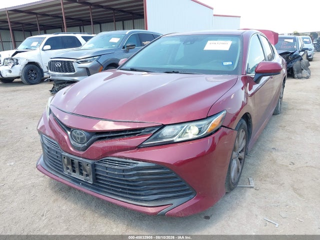 45832905 :رقم المزاد ، 4T1B11HK3KU855395 vin ، 2019 Toyota Camry Le مزاد بيع