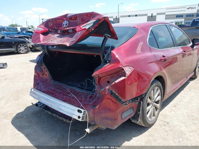 45832905 :رقم المزاد ، 4T1B11HK3KU855395 vin ، 2019 Toyota Camry Le مزاد بيع