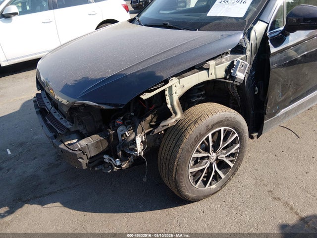 3VV2B7AXXMM143033 Volkswagen Tiguan 2.0t Se/2.0t Se R-line Black/2.0t Sel