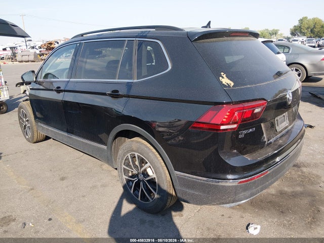 3VV2B7AXXMM143033 Volkswagen Tiguan 2.0t Se/2.0t Se R-line Black/2.0t Sel