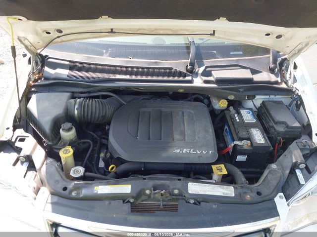 Продаж на аукціоні авто 2011 Chrysler Town & Country Touring-l, vin: 2A4RR8DGXBR680012, номер лоту: 45832918
