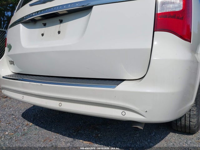 Продаж на аукціоні авто 2011 Chrysler Town & Country Touring-l, vin: 2A4RR8DGXBR680012, номер лоту: 45832918