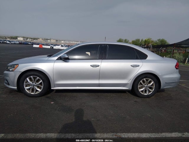 Продажа на аукционе авто 2018 Volkswagen Passat 2.0t R-line/2.0t S, vin: 1VWAA7A36JC019216, номер лота: 45832967
