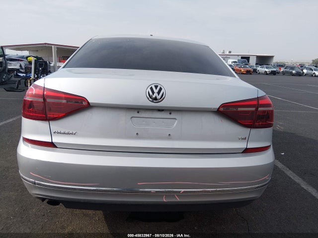 Продажа на аукционе авто 2018 Volkswagen Passat 2.0t R-line/2.0t S, vin: 1VWAA7A36JC019216, номер лота: 45832967