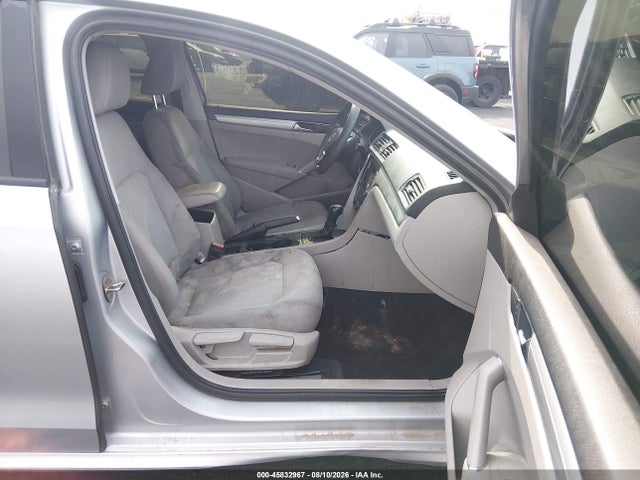 Продажа на аукционе авто 2018 Volkswagen Passat 2.0t R-line/2.0t S, vin: 1VWAA7A36JC019216, номер лота: 45832967