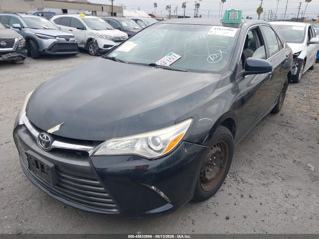 Toyota CAMRY LE 2015 4T1BF1FK1FU986142 Image 2