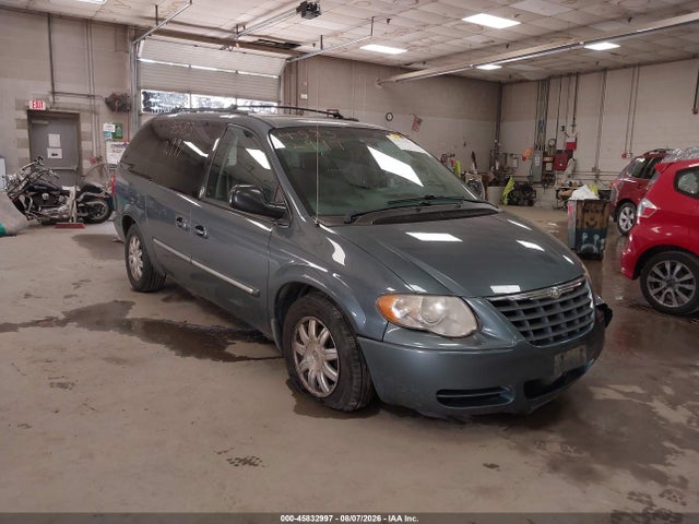 45832997 :رقم المزاد ، 2A4GP54L66R656336 vin ، 2006 Chrysler Town & Country Touring مزاد بيع