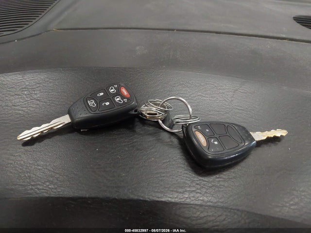 45832997 :رقم المزاد ، 2A4GP54L66R656336 vin ، 2006 Chrysler Town & Country Touring مزاد بيع