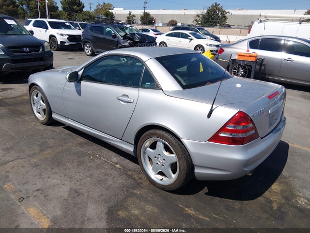 Aukcja sprzedaży 2001 Mercedes-benz Slk 320, vin: WDBKK65F31F219390, numer aukcji: 45833054