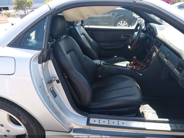 Aukcja sprzedaży 2001 Mercedes-benz Slk 320, vin: WDBKK65F31F219390, numer aukcji: 45833054