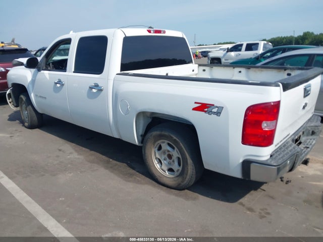 45833130 :رقم المزاد ، 1GCPKSE36BF172248 vin ، 2011 Chevrolet Silverado 1500 Lt مزاد بيع