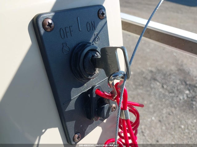 2013 Bennington 2275gl მანქანა იყიდება აუქციონზე, vin: ETW89168B313, აუქციონის ნომერი: 45833141
