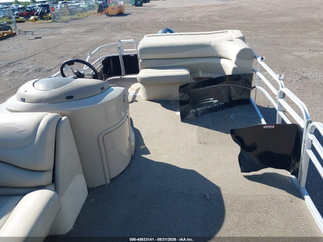 2013 Bennington 2275gl მანქანა იყიდება აუქციონზე, vin: ETW89168B313, აუქციონის ნომერი: 45833141