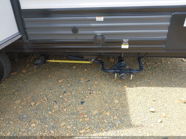45833145 :رقم المزاد ، 4X4TWDB2XM7371482 vin ، 2021 Wildwood Forest River Travel Trailer مزاد بيع