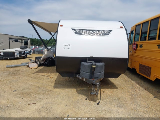 45833145 :رقم المزاد ، 4X4TWDB2XM7371482 vin ، 2021 Wildwood Forest River Travel Trailer مزاد بيع
