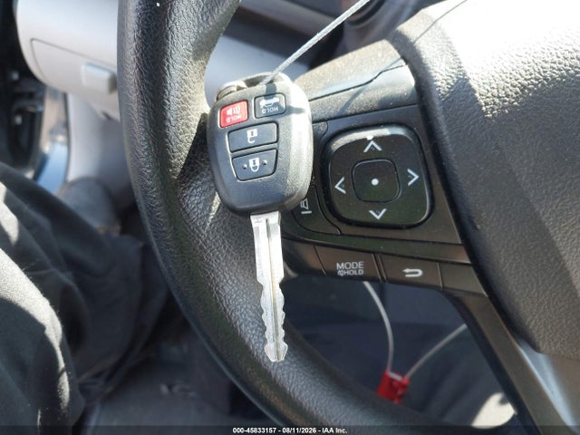 Продажа на аукционе авто 2017 Toyota Camry Le, vin: 4T1BF1FK5HU724272, номер лота: 45833157