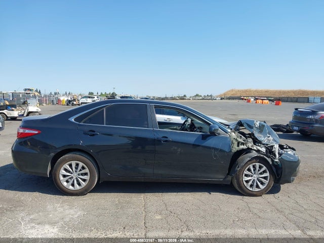 Продажа на аукционе авто 2017 Toyota Camry Le, vin: 4T1BF1FK5HU724272, номер лота: 45833157