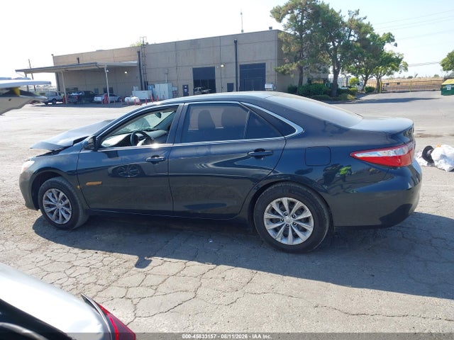 Продажа на аукционе авто 2017 Toyota Camry Le, vin: 4T1BF1FK5HU724272, номер лота: 45833157