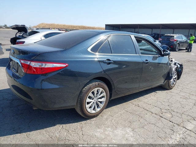 Продажа на аукционе авто 2017 Toyota Camry Le, vin: 4T1BF1FK5HU724272, номер лота: 45833157